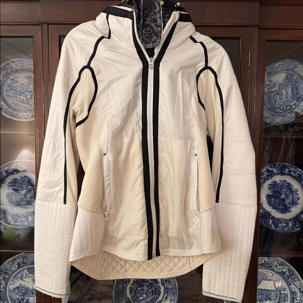 Luluemon Women's Cream Jacket with Black Accents - Picture 3 of 5